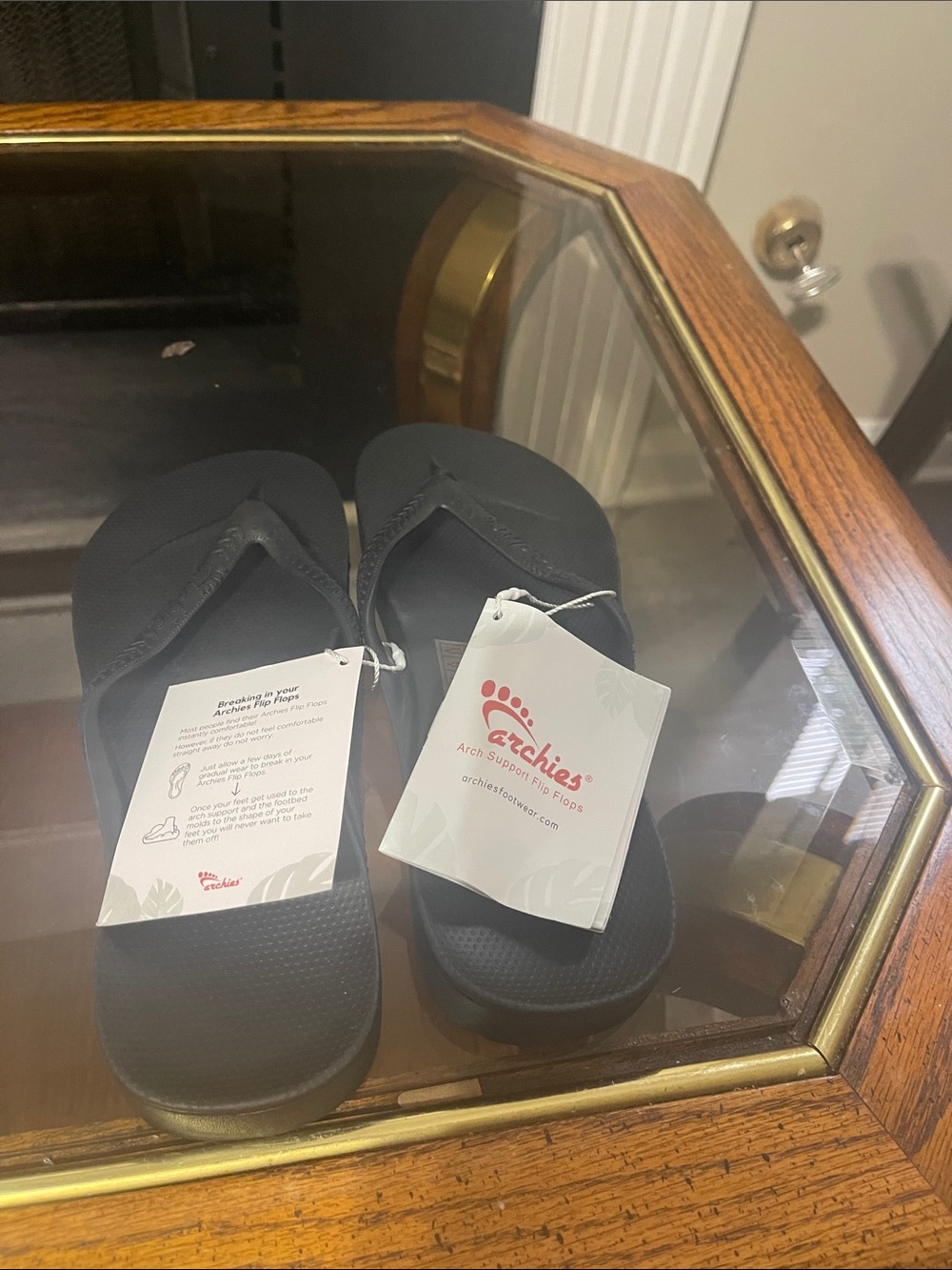 Archies Women’s Black Arch Support Flip Flop Slippers